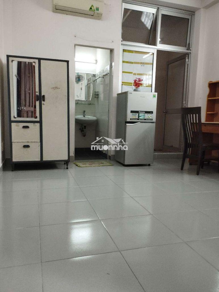 Phòng quận 10 ngay trung tâm sạch sẽ mới - 3