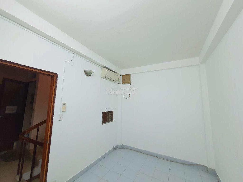 Phòng quận 3 cho nữ - 2