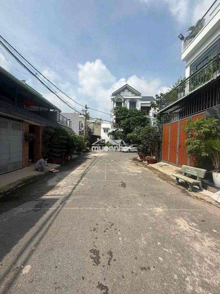 Cho thuê nha mới sơn sửa tx 33 q12 gần chợ tx gồm 3p ngu giá 8tr - 3