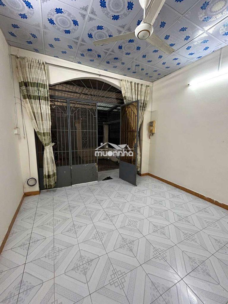 Cho thuê nhà nguyên căn dt 4×20 có 2pn,1wc. hẻm xe tải thông