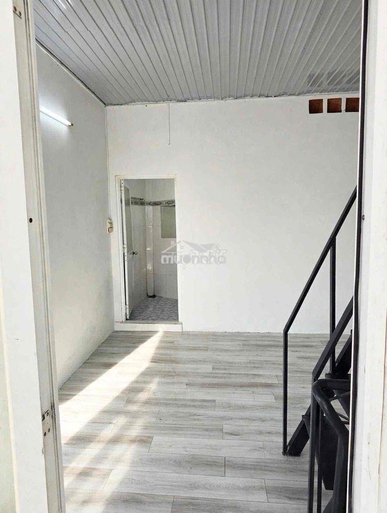 Nhà nguyên căn 1 trệt 2 lầu 3, 4 phòng ngủ ngay bà hom - 4