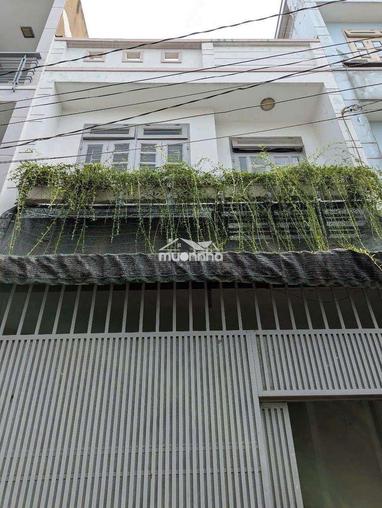 Cho thuê nhà nguyên căn 1 trệt 1 lầu, dt 5×12 có 2pn,2wc. hẻn xe hơi