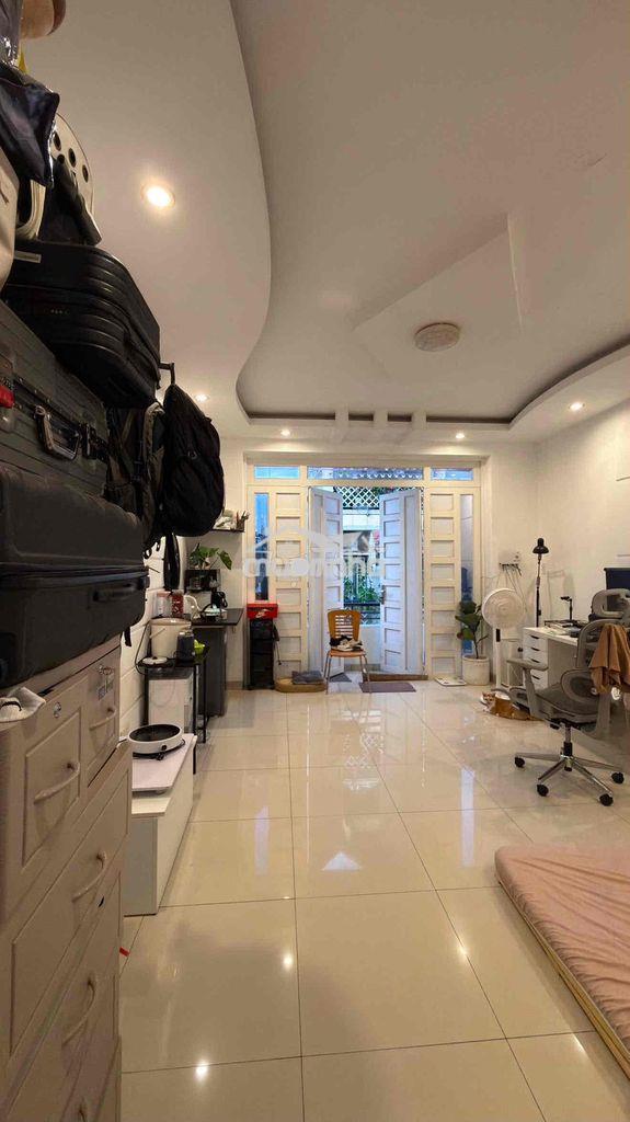 Tìm người thuê phòng – phòng đẹp, giá 4tr5