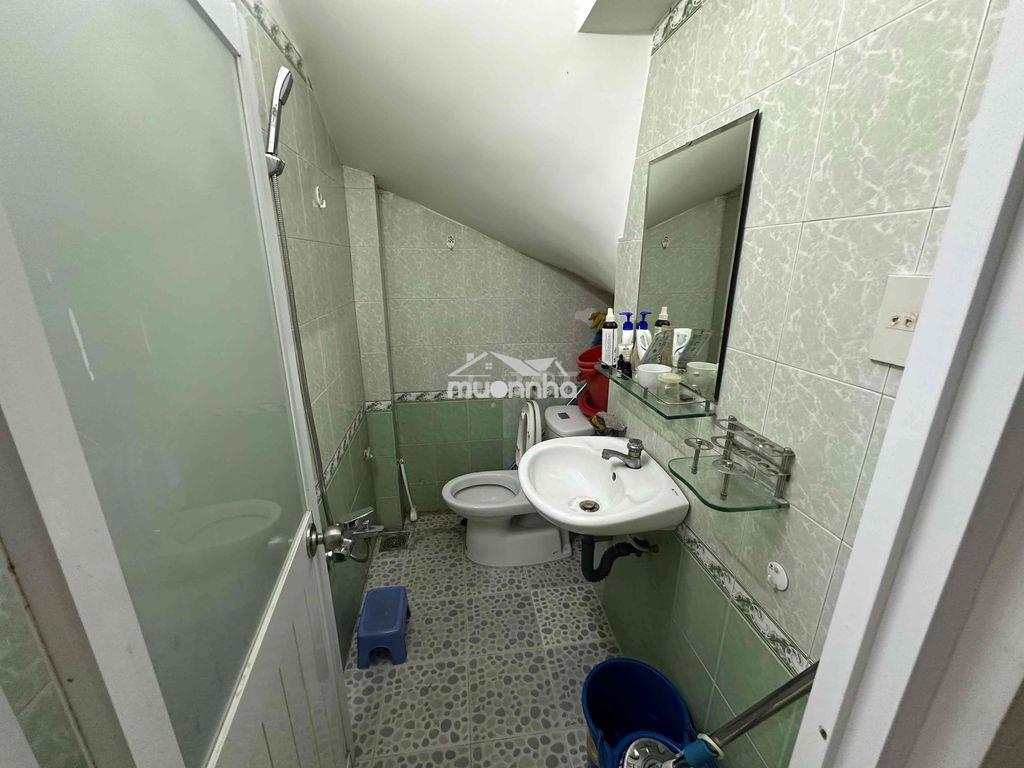 Chính chủ cho thuê nhà 3 tầng hẻm 87 lê văn duyệt 13 triệu - 3