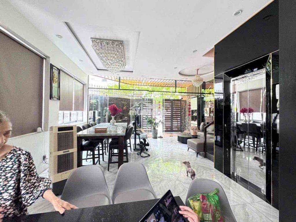 Bán nhà góc 2 mặt tiền có thang máy thủ đức - 2