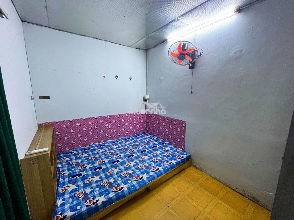 Phòng trọ quận 3 - tiện nghi - nội thất cơ bản  - nhà vệ sinh riêng - 2