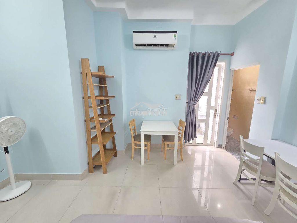 Chính chủ. đủ nội thất, ban công bếp, 35m2. tự do, gần hutech, kinh tế - 2