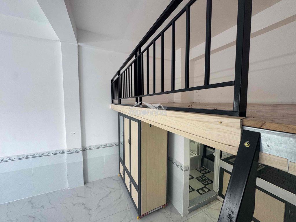 ✨Phòng gác rộng 50mv ở được 4ng 4 xe ngay gần đại học mở gia phú✨ - 3