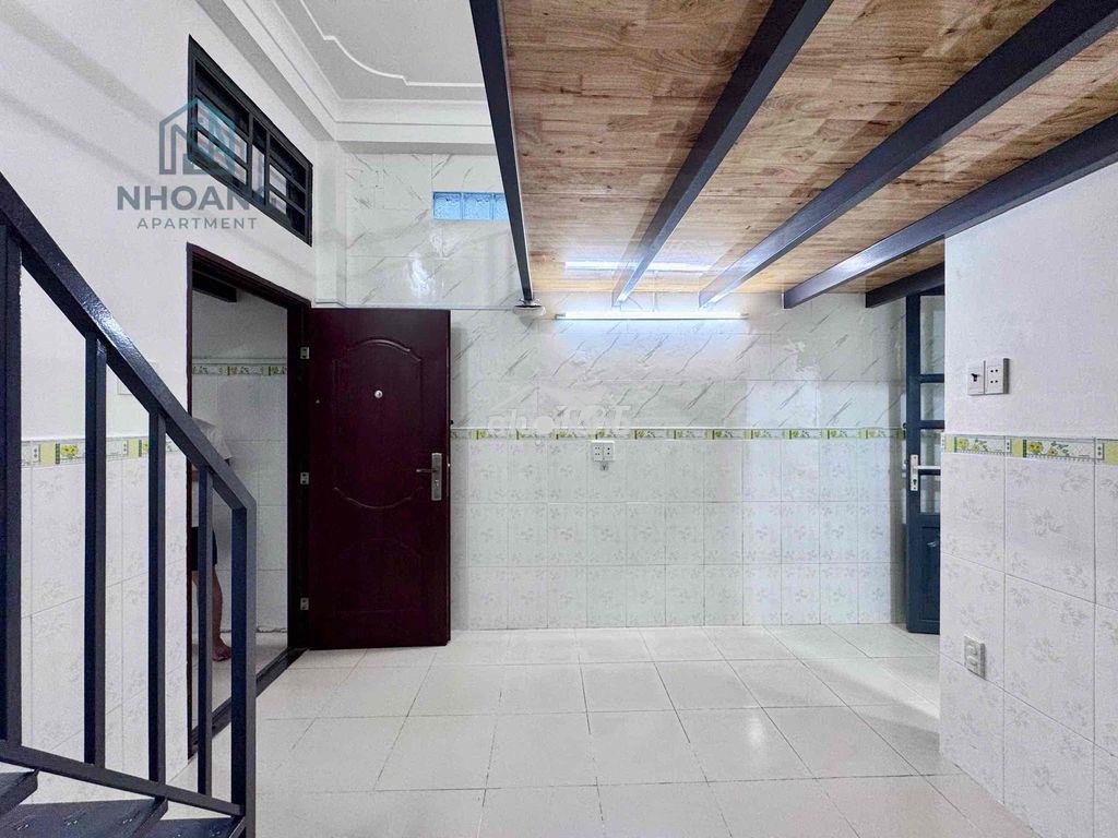 Giá tốt!! cho thuê phòng gác 25m2 tách bếp_cửa sổ trời ngay cmt8 q3 - 4