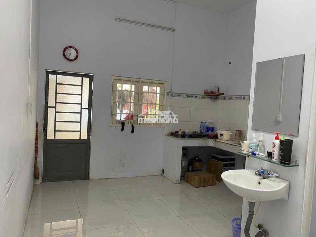 Nhà cấp 4 sân vườn mát mẻ phường linh xuân thủ đức cũ - 4