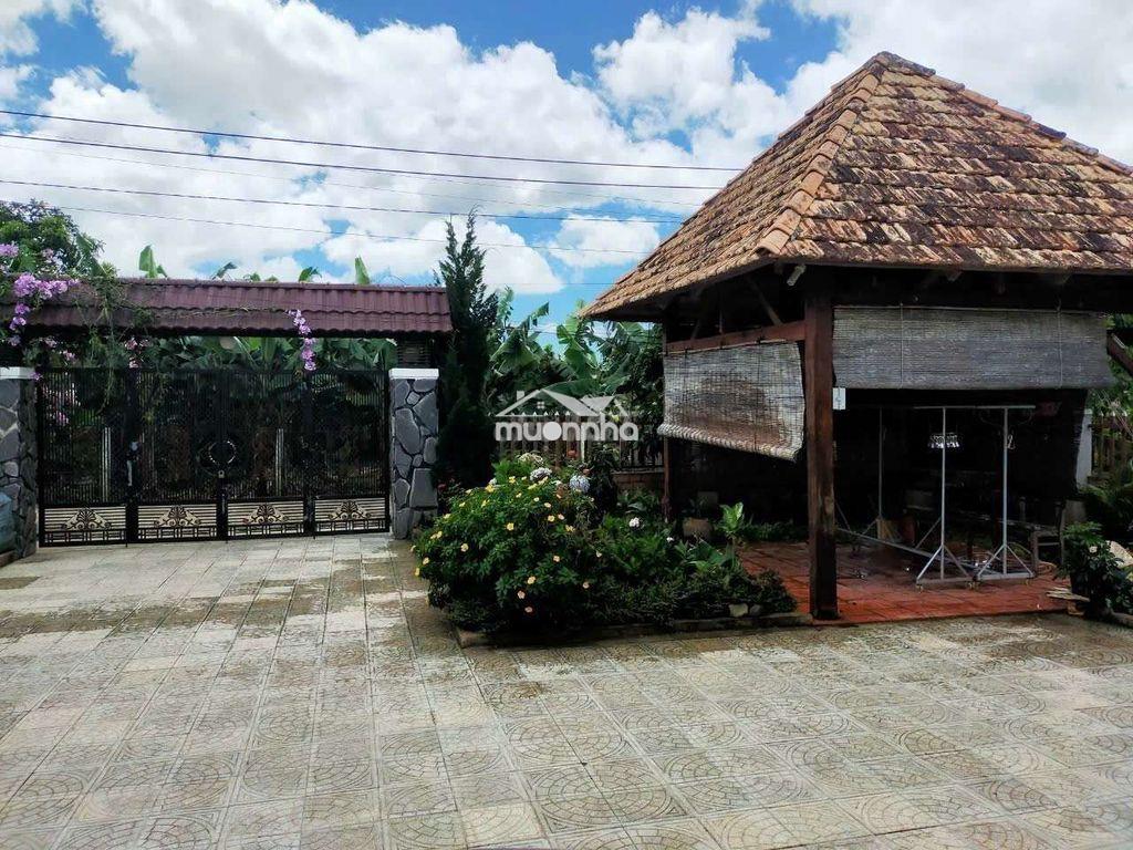 Nhà sân vườn  - 4