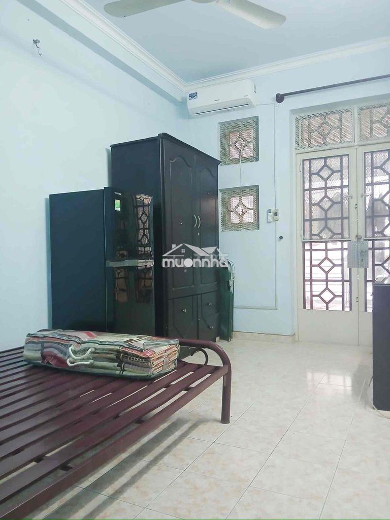 Phòng trọ ngay giang p1 lầu 1 lối đi riêng đầy đủ nội thất