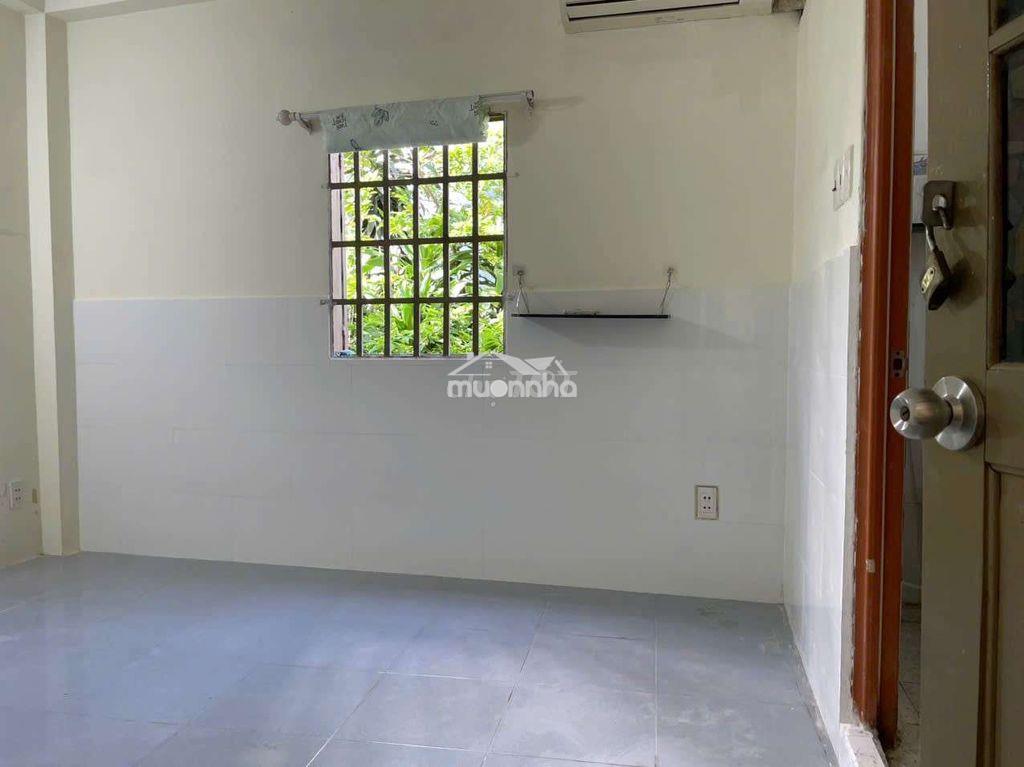 Cho thuê phòng máy lạnh khu phan xích long cách coop rạch miễu 300m - 4