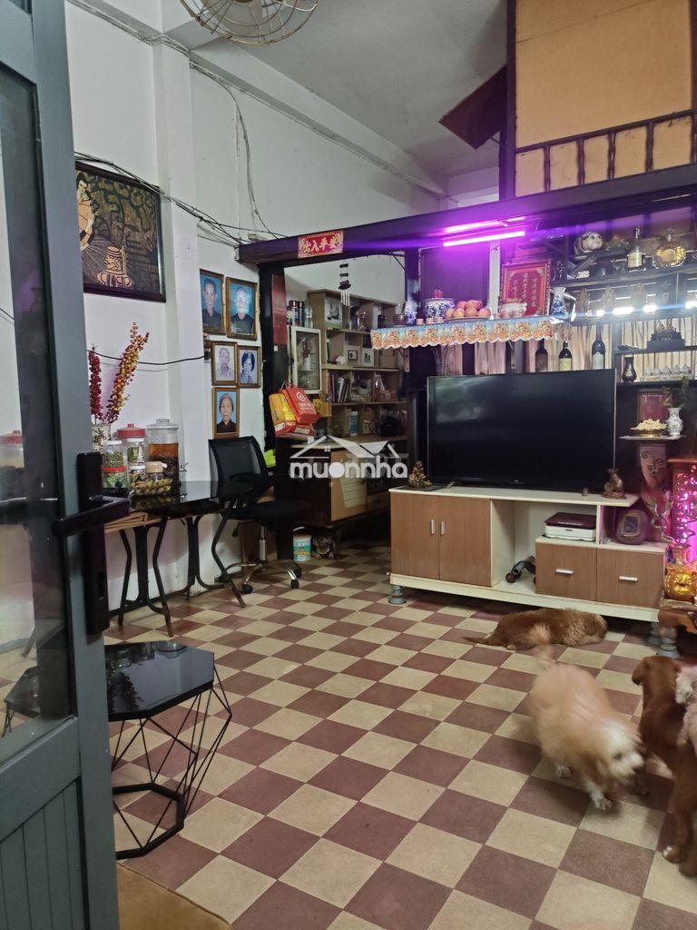 Căn hộ chung cư chợ lớn