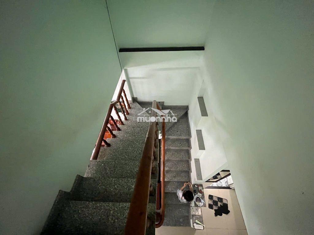 Cho thuê nhà đường trần hưng đạo phường đông hoà dĩ an có 3 phòng ngủ - 3