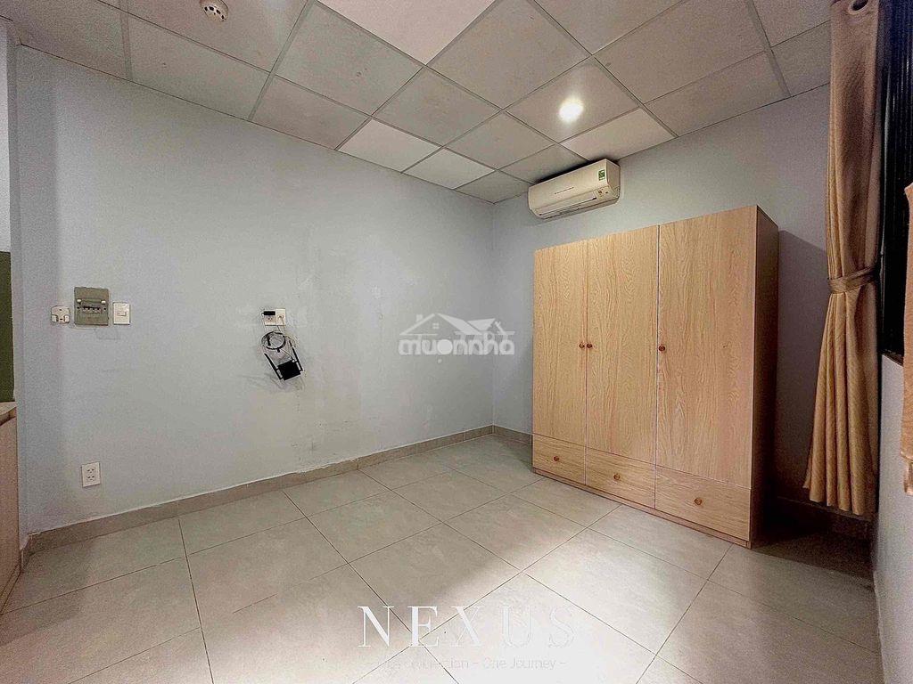 Studio ngay mặt tiền hẻm - hầm xe / thang máy - gần hvhk/ gat3/etown - 4