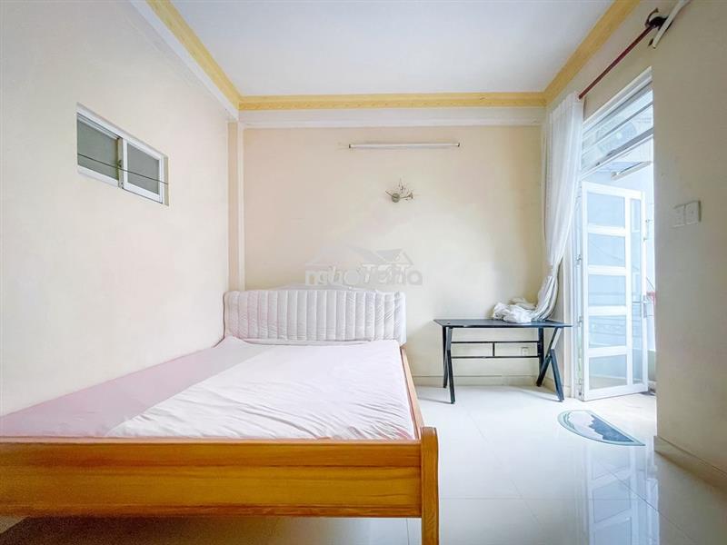 Phòng full nt đường lê lai, giờ giấc tự do, ban công cửa sổ wc riêng