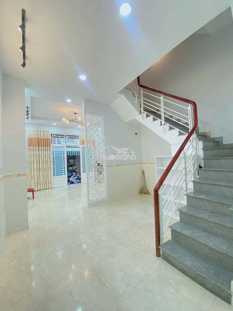 Hxh tô hiến thành, q10. dt: 4.5x12m, 3 lầu, 5pn, 4wc - 2