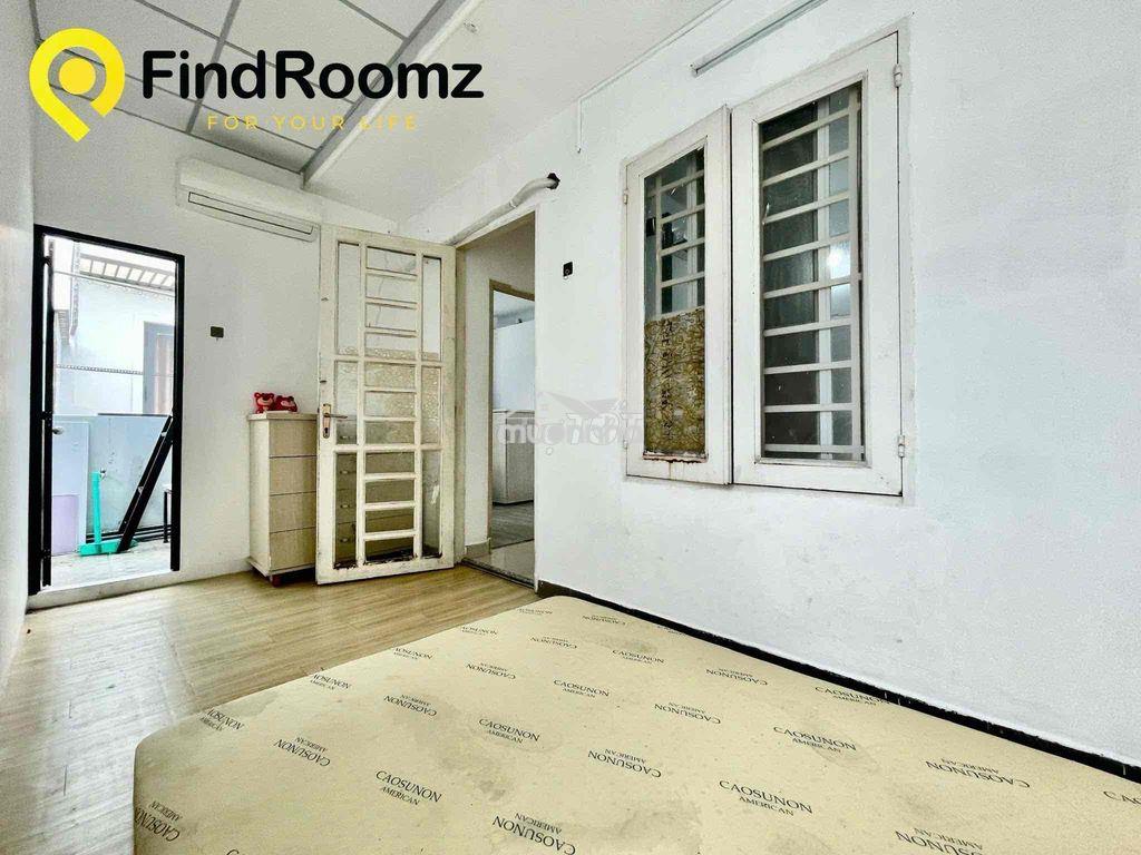 Ban công 2pn+1pk ngay bệnh viện 175 - 2