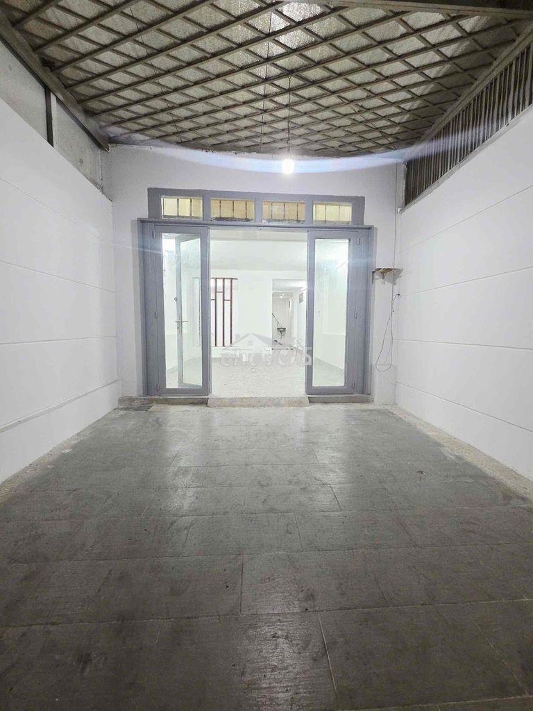 Cho thuê nhà mặt tiền kd kênh tân hoá - tân phú - vị trí đẹp gần ngã 3 - 3