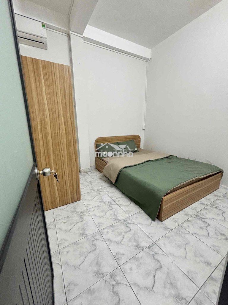 Căn hộ 2 phòng ngủ – ban công lớn – trống sẵn khu etown - 3
