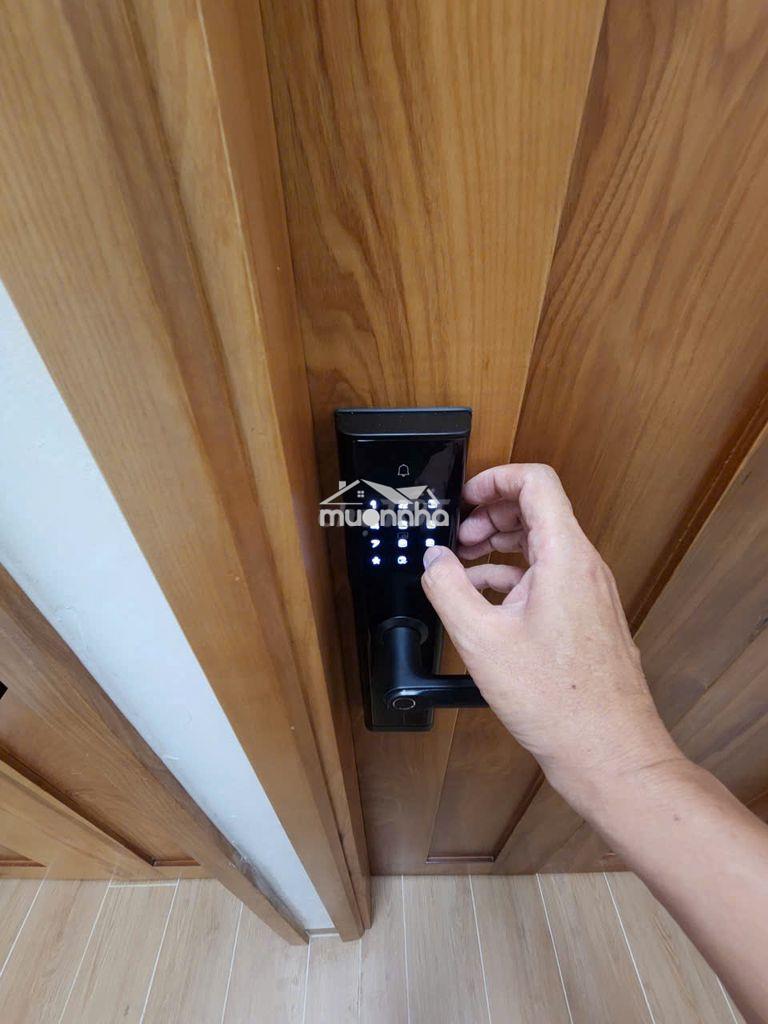 Căn hộ ban công 30m2 mới xây siêu sang, full nt, trung tâm q3, 7.5tr - 4
