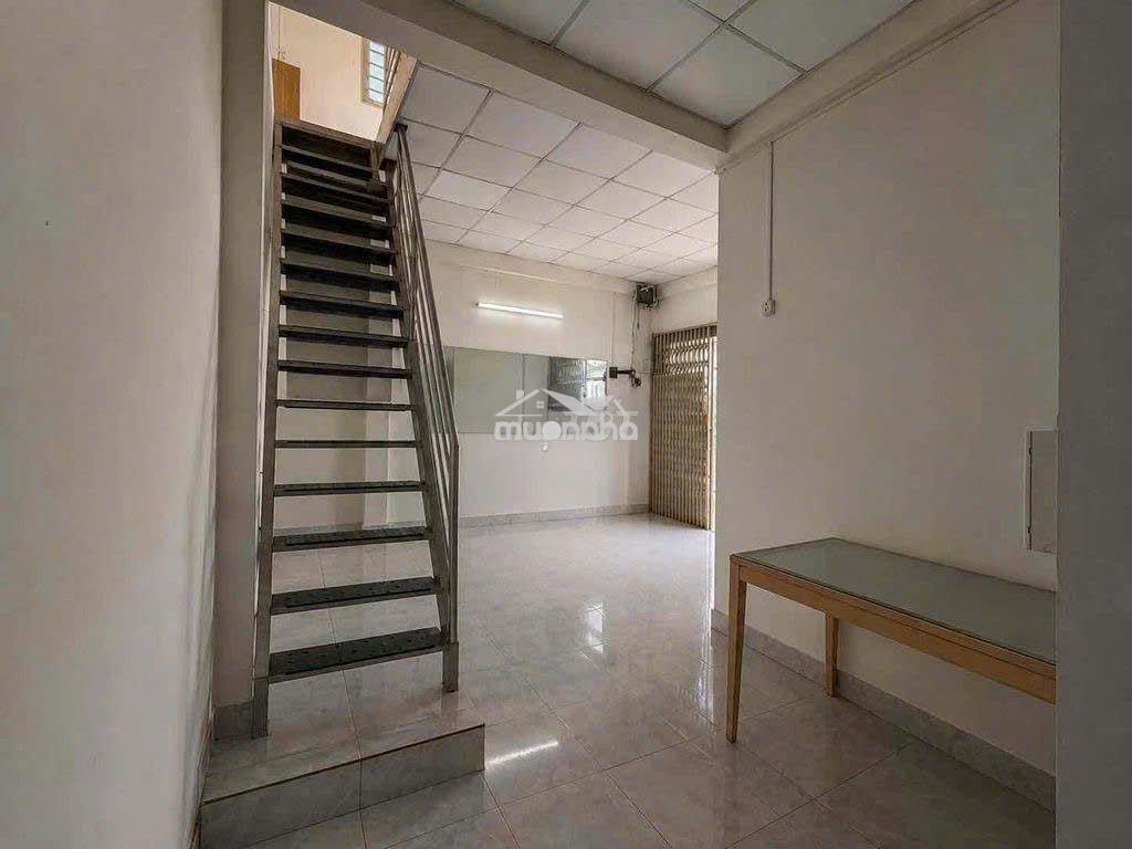 Cho thuê nhà nguyên căn – hẻm 285 cmt8, quận 10 - 3