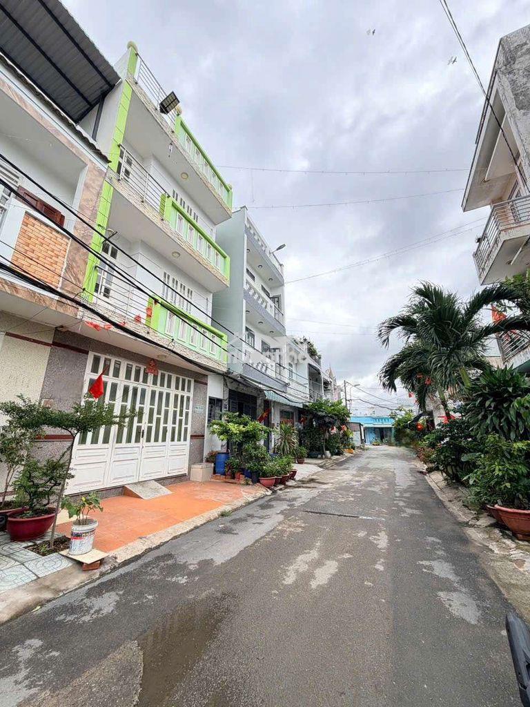 🏡 4.55 tỷ, 54m² (5.5 x 10m), 3 tầng, 4 pn, hẻm ô tô 6m, vào ở ngay - 4
