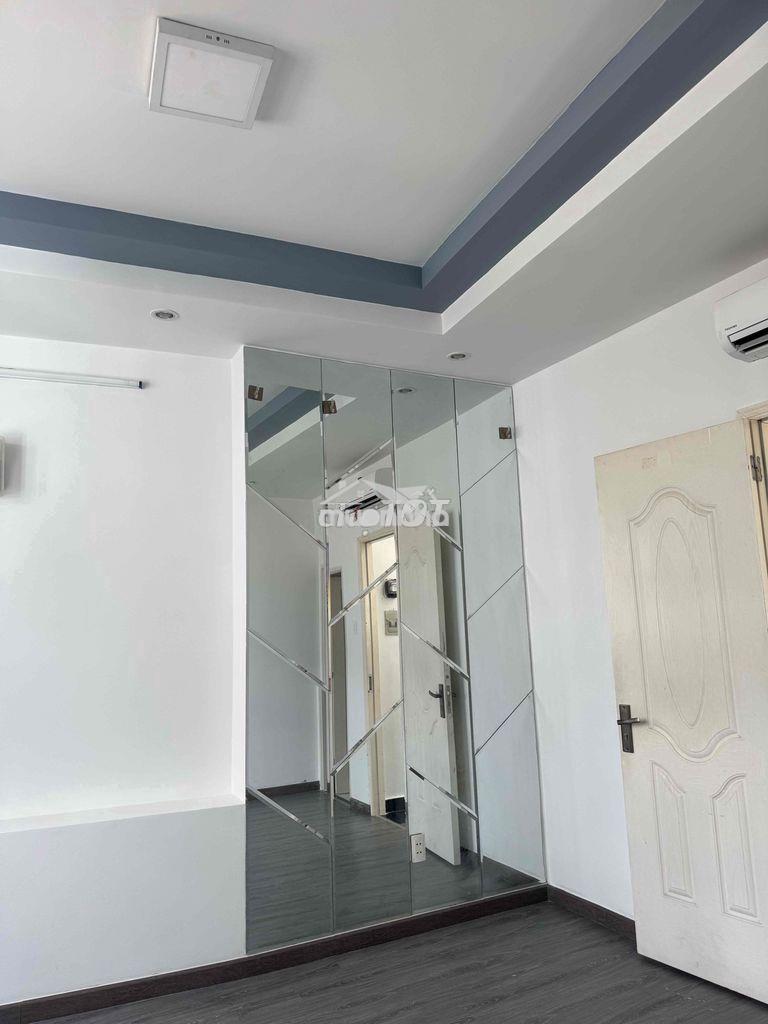 Nhà mới gần hẻm xe hơi trần đình xu quận 1