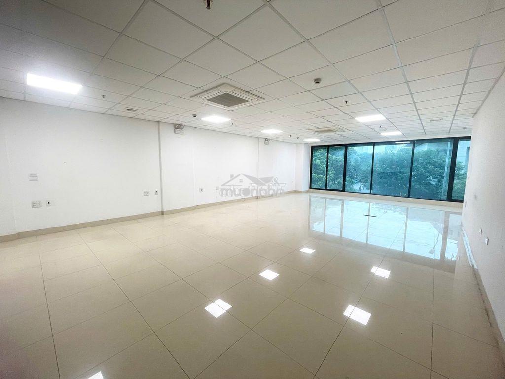 Văn phòng thông sàn dt 100m2, mặt tiền 9m, đường rộng ô tô đỗ cửa - 3