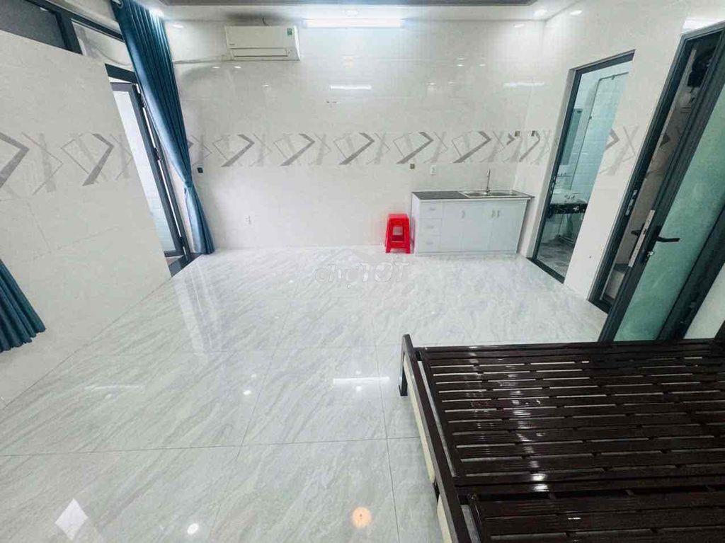 Phòng ban công 35 mét vuông mặt tiền đường phạm hồng nói dài - Ảnh 4