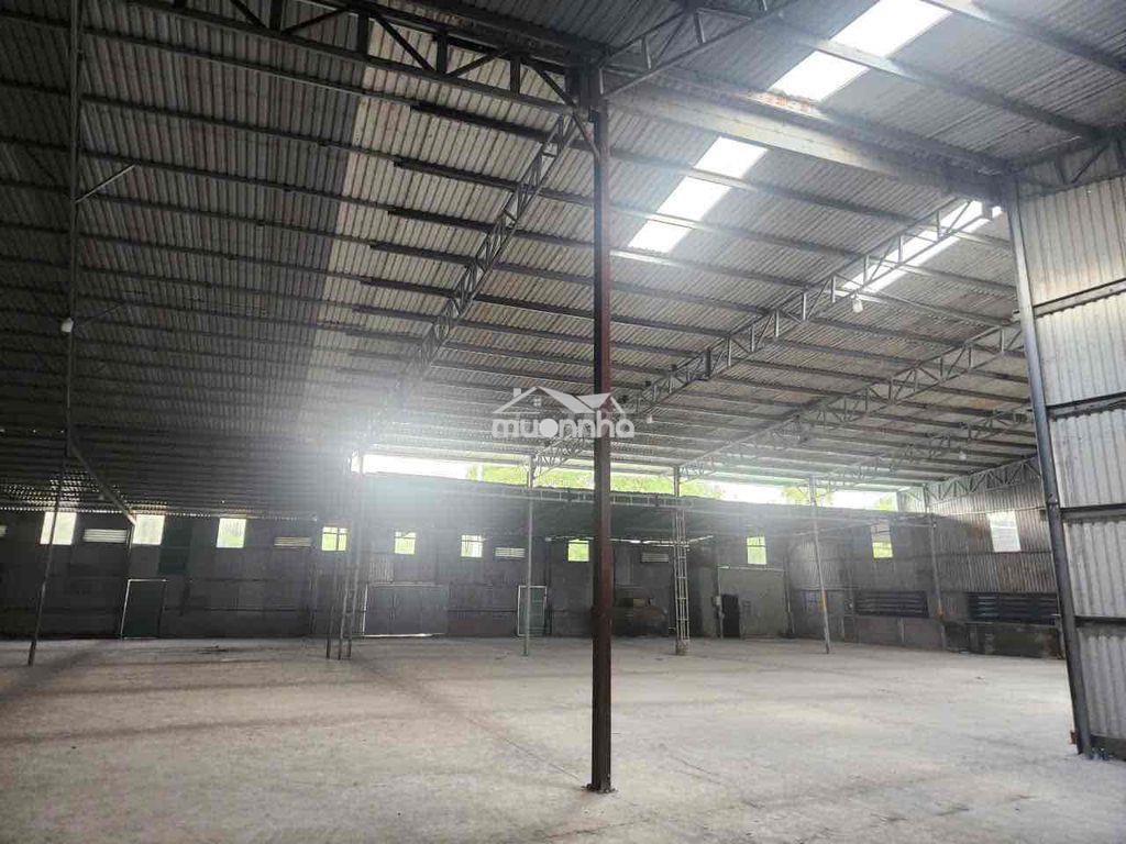 Kho xưởng vòng xoay phú hữu q9 đường container 1800m2 - 2
