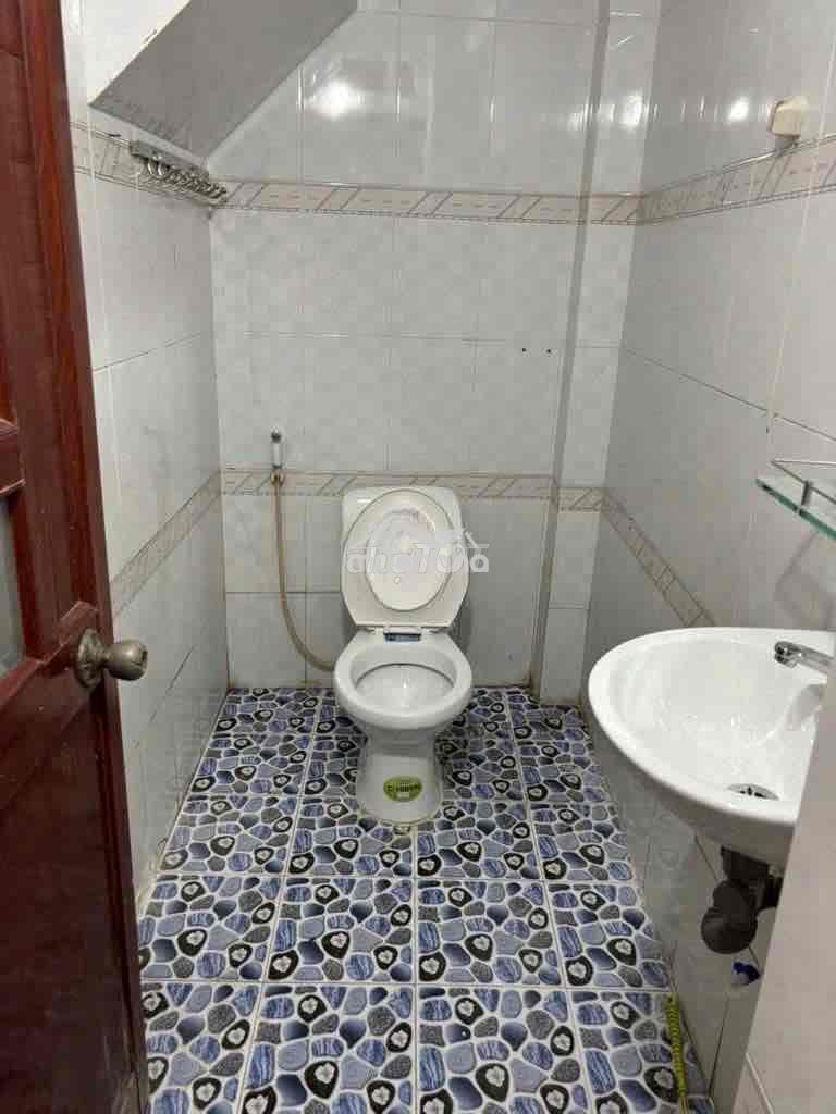 Cho thuê nhà gần mt 4 pn giá tốt - 3