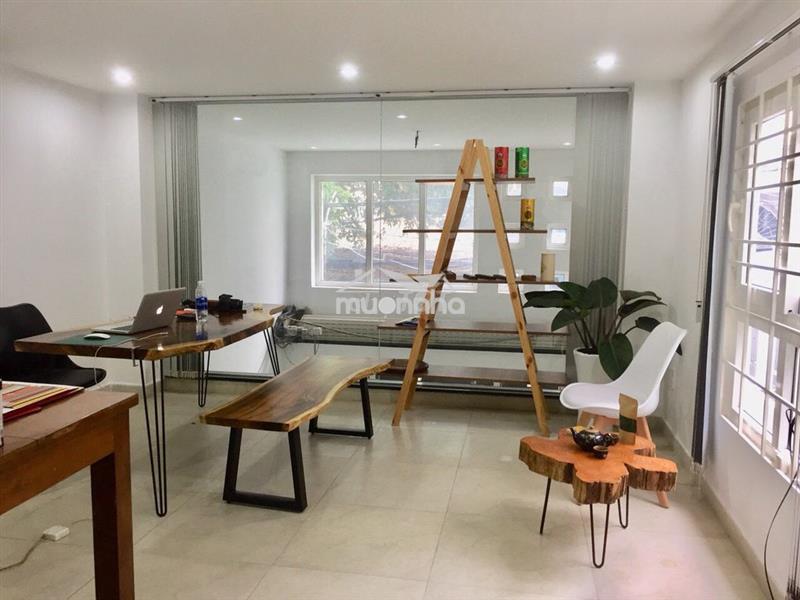 Văn phòng 16m2, nhỏ gọn, thoáng