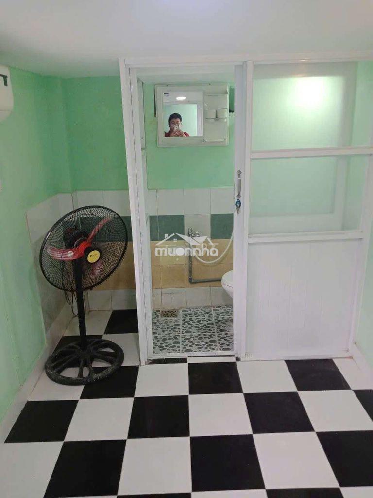 Nhà nguyên căn phú nhuận - 2