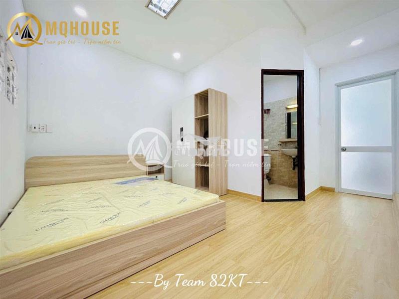 Phòng 1pn tách bếp cửa sổ siêu rộng
