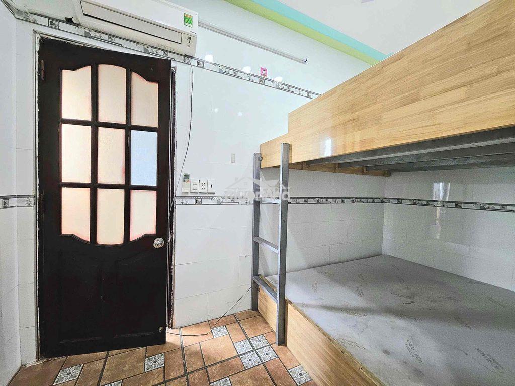 Khai trương 20p ngay đại học công thương cho sinh viên 2k8 - aeon mall - 3