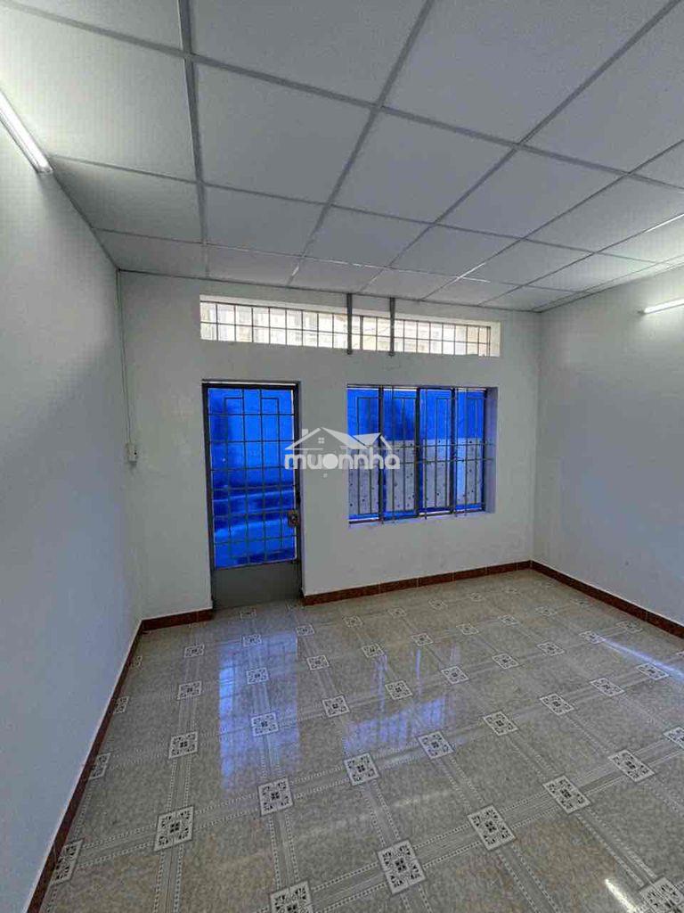 Cho thuê nhà vô ở ngay thuộc đường nguyễn văn khối 56 m vuông trệt lầu - 3