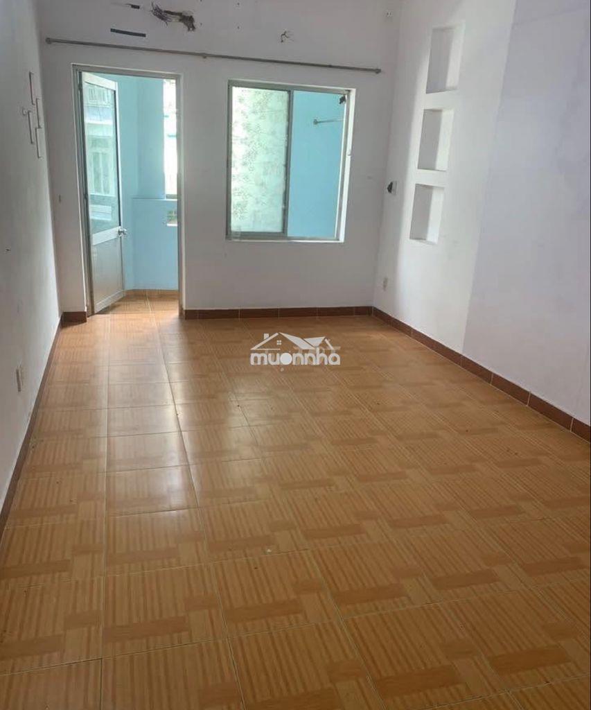 Chính chủ cho thuê phòng ban công đn, hẻm xe hơi hồ văn huê, pn. - 2