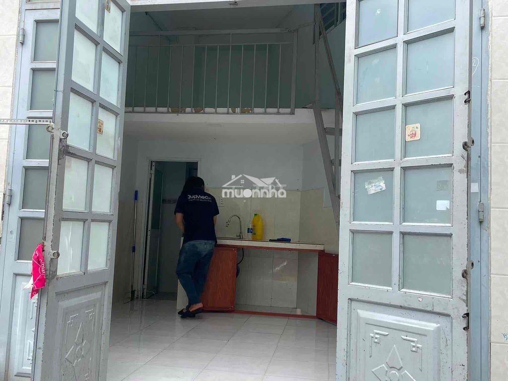 Phòng đặng văn bi , , đh kiến truc 2,8 triệu - 3