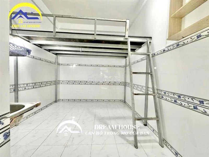 Phòng trọ giá rẻ ngay aeon tân phú chỉ 2xx gần vhu và huit