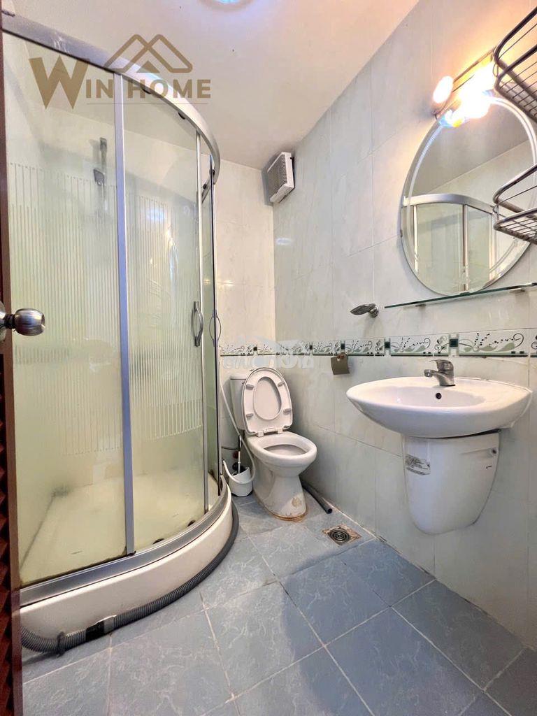 Phòng bancol full nội thất quận 3