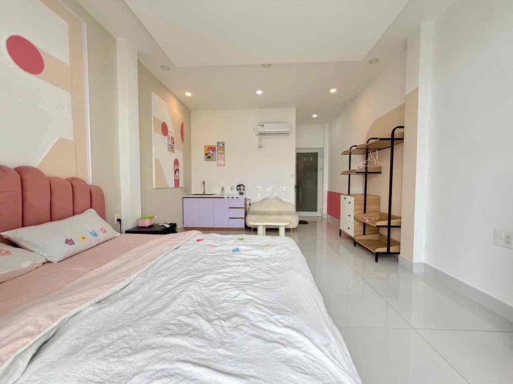 Studio ban công vừa thoáng vừa dễ thươngg - 3