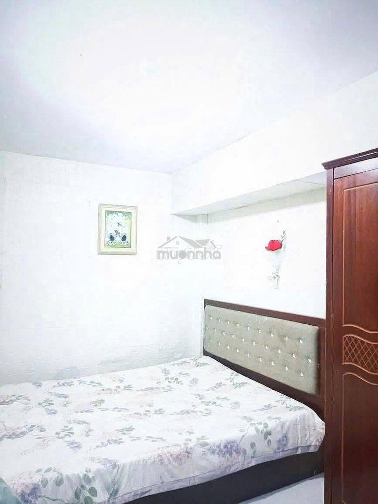4tr5 p.cửa sổ full nội thất m, giường tủ... trần quang diệu , q3 - 2