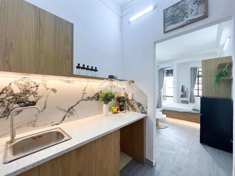 Trống sẵn căn studio ban công tách bếp ngay trung tâm q3 giá ưu đãi