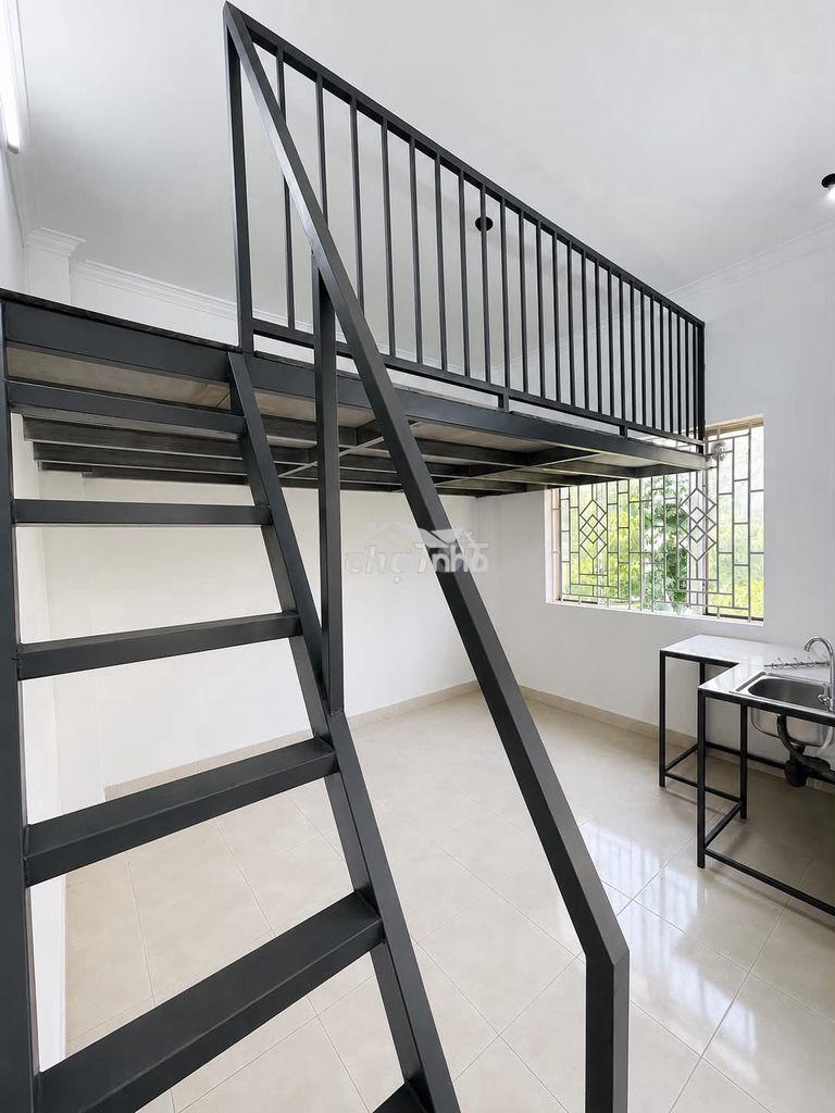 Cho thuê phòng có ban công ngay đường lê văn việt - 2