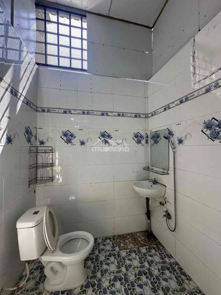 Nhà 2 tầng 2pn 2 wc tân hoà đông 34m2 cho thuê 8tr - 3