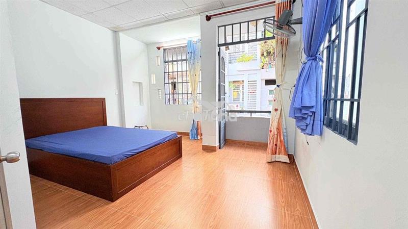 Chính chủ cho thuê 2pn ban công 55m2 full nội thất tách bếp ở 3-4 ng