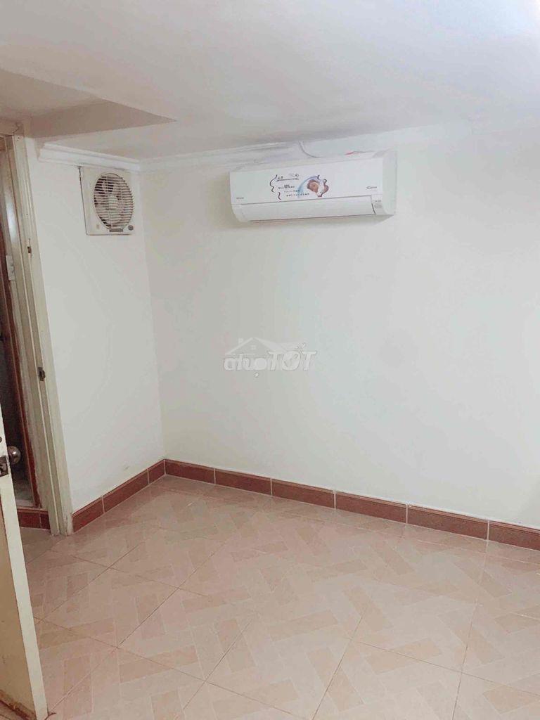 Nhà mới sơn sửa đường trường sa có 4pn- full máy lạnh - 15 triệu - 3