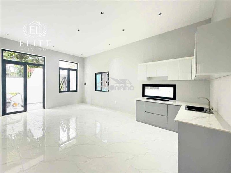 Cho thuê nhà mới 100% . full nội thất. gần landmark 81